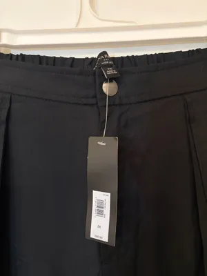 Banana Republic Black Wide-Leg Pants thumbnail 2