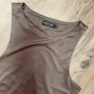 Nasty Gal Women’s Brown Bodysuit Sz M sleeveless stretchy minimalist thumbnail 2