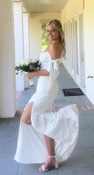 Prom Dress White Size 4 thumbnail 1