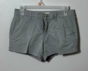 Abercrombie & Fitch Women‎ Casual Gray Shorts size 2 thumbnail 1