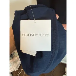 Beyond Yoga Beyond The Bump Spacedye Navy Leggings Pockets Sz M NWT thumbnail 13