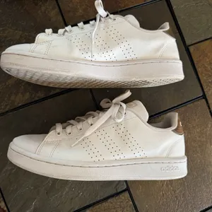 Adidas Stan Smith Advantage Cloudfoam Sneakers White/Bronze Low Top 8.5 Retro thumbnail 5