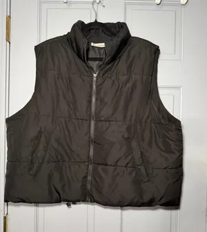 No Boundaries Black Quilted Puffer Vest - Zip Front thumbnail 1