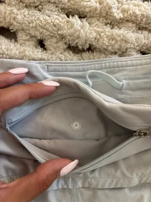 Lululemon Shorts 2.5" Low Rise thumbnail 4