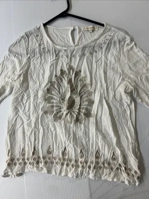 Embroidered White Women's Long-Sleeve Boho Top thumbnail 3