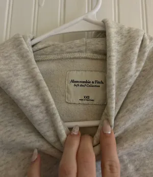 Abercrombie Hoodie thumbnail 2