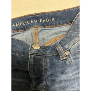 American Eagle Womens Jeans 6 X-Short Medium Wash Straight Leg Denim 0601 thumbnail 3