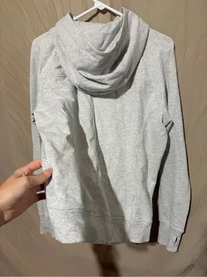 Lululemon Scuba Pullover
Heathered Core Ultra Light Grey thumbnail 3