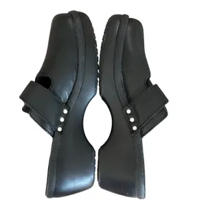 Crocs Cobbler Buckle Clog Shoes Women Size 10 Black Leather‎ Wedge Slip On thumbnail 6