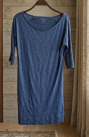 Lilly Pulitzer Navy Scoop Neck Tee with Pink Logo 3/4 Sleeves thumbnail 1