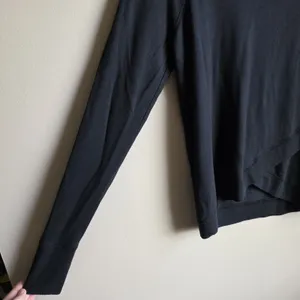 Athleta Serenity Criss Cross Long Sleeve Sweatshirt Sz XXS Lightweight Athletic thumbnail 7