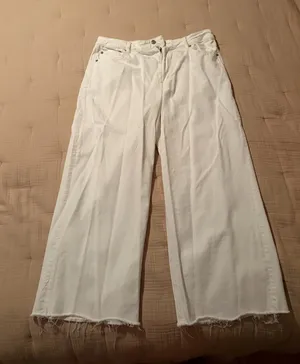 American Eagle Strigid Jeans in White  thumbnail 1