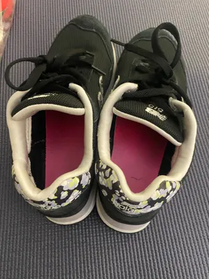 Women’s New Balance 515 Sneakers Shoes Size 7.5 thumbnail 4