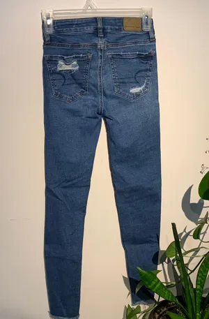American Eagle High Rise Jeans thumbnail 2