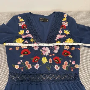 ASOS DESIGN Floral Embroidered Lace Pleated Midi Dress - Navy | Size 2 thumbnail 10