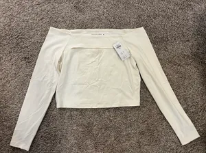Abercrombie Off Shoulder Top thumbnail 2