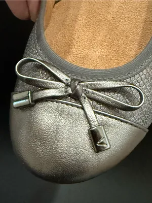 VIONIC Minna Ballet Flats in Pewter Metallic Gray Snake Print Cap Toe Size 6 thumbnail 13