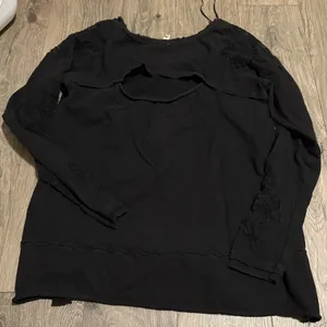 Free People Women's Black Lace Shoulder Long-Sleeve Top size large thumbnail 5
