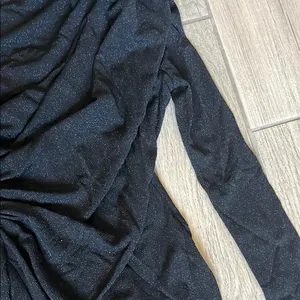 Lamarque Black Asymmetrical Long Sleeve Gown thumbnail 7