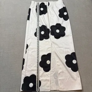Floral Satin Maxi Skirt Large Black White Daisy Print High Waist Slit Long Skirt thumbnail 3