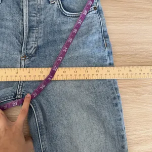 Aritzia Denim Forum 26 Arlo High Rise Straight‎ Jeans Distressed Organic Cotton thumbnail 8