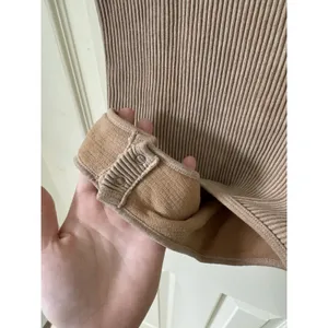 AURA Women's Beige One-Piece Stretch Solid Bodysuit Size S/M thumbnail 4