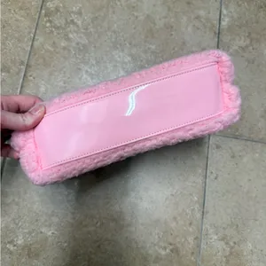 VS PINK Sherpa makeup bag thumbnail 4