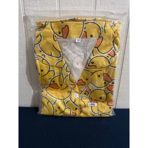 NIB- Yellow Rubber Duck Print Pajama Set Short Sleeve Button Down Shorts M thumbnail 2