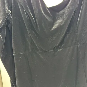 Lulu's Elegant Black Velvet One Shoulder Dress high slit XXL event party formal thumbnail 6