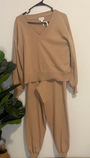 The Drop tan V-Neck Sweater and Jogger Set Small thumbnail 1