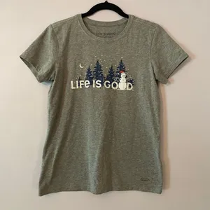 Life Is Good Gray Crusher Tee Snowman Winter Gorpcore Casual Women's size Small thumbnail 1