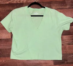 Hollister Women's Mint Green V-Neck Tee thumbnail 1