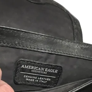 American‎ Eagle Black Leather Purse Made in Italy thumbnail 3
