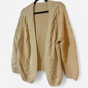 Cozy Cream Cable Knit Sweater Size L thumbnail 4
