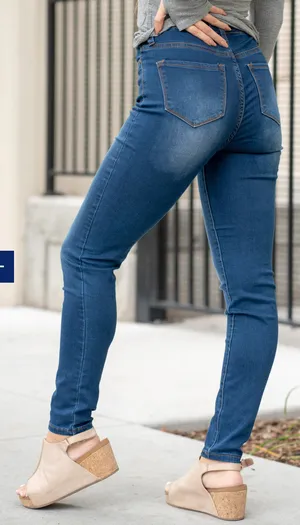 KanCan USA Skinny Jeans thumbnail 2
