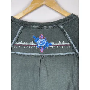 Paparazzi Women's Size M Green Floral Embroidered Top Long Sleeve Stretch Boho thumbnail 5