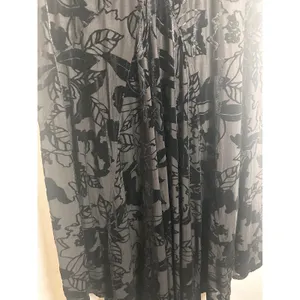 Banana Republic Black Burnout‎ Velvet Asymmetrical Floral Midi Skirt Small NWT thumbnail 4