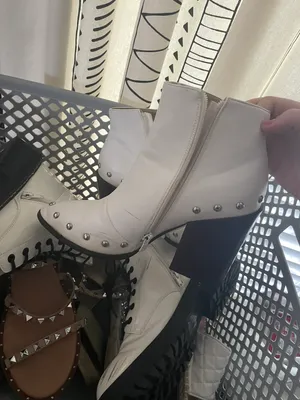 Boots White Size 8 thumbnail 6