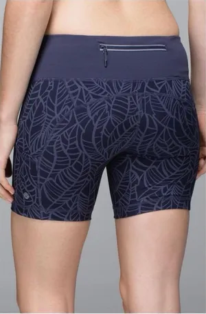 Lululemon Run Dart & Dash Block-It Pocket Bike Shorts Purple Size 4 thumbnail 1