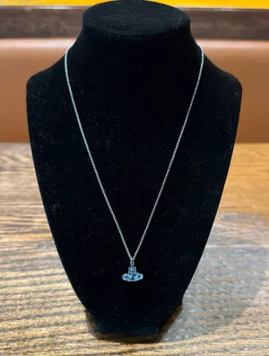 Transparent Blue Pendant Necklace thumbnail 1