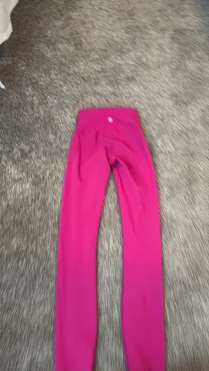 Raspberry Lululemon Leggings Align 25" thumbnail 4