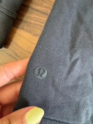 Men’s Lululemon Hoodie thumbnail 3