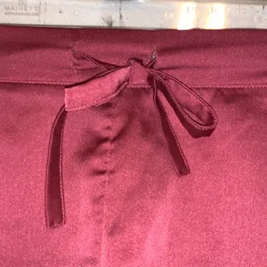 Sam Edelman Satin Lace‎ Lounge Sleep Shorts Burgundy Women’s Medium thumbnail 4