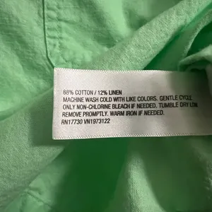 Universal Threads Light‎ Green Button-Down Cropped Shirt - Size Large thumbnail 4