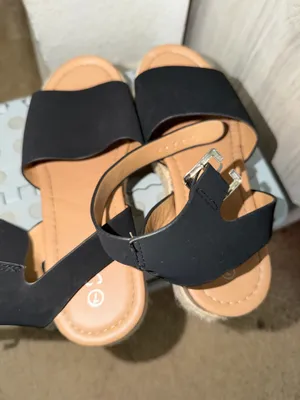 Women’s black platform sandals Size 7 thumbnail 5