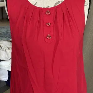 Talbots Blouse Top Sleeveless Womens Sz 6 Red Ladybug Buttons Pleated Bib Preppy thumbnail 5