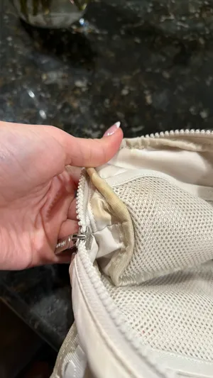 Lululemon Belt Bag thumbnail 8