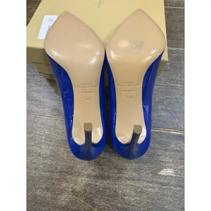 Michael Kors Collection Gretel Runway Patent Shoe Lapis Size 37.5 US 7.5 Heel thumbnail 7