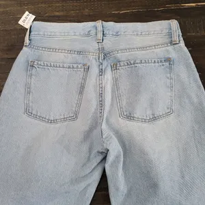 Old Navy High-Rise Slouchy Taper Jeans Light Wash Denim Women’s Size 4 thumbnail 4