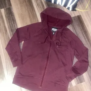 Victoria secret hoodie thumbnail 5